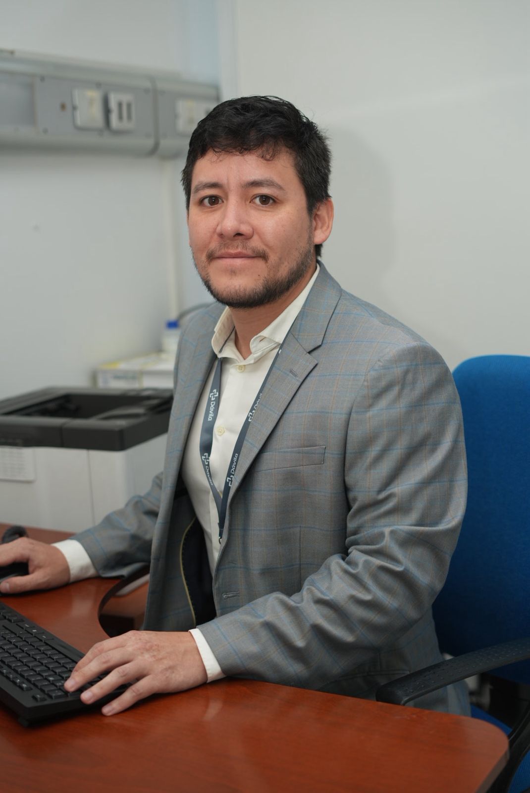 Dr. Nicolás Lespinasse, Cirujano de Mano
